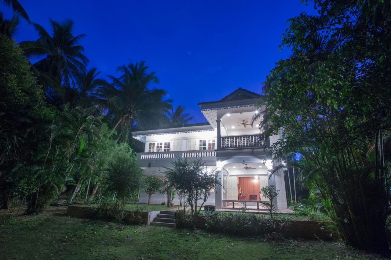 Baan Khun Nang Colonial Residence Mae Nam Exterior photo